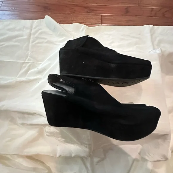 Chocolat Blu Black Wedge Shoes with Open Back - Picture 2 of 8